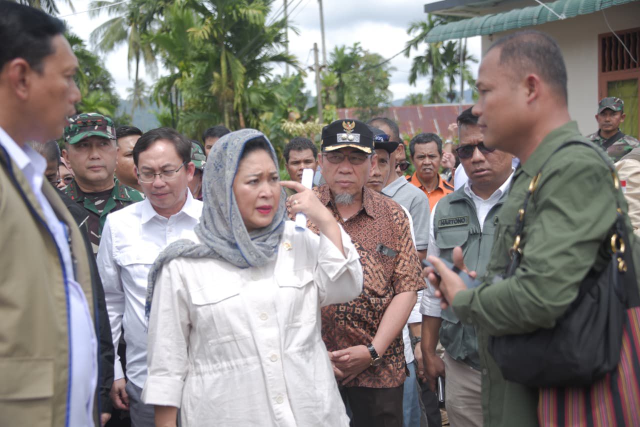 wawako-maigus-nasir-dampingi-titiek-soeharto-tinjau-warga-terdampak-banjir