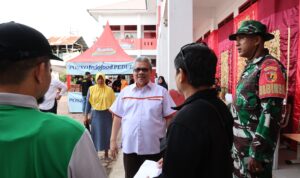 ketua-dprd-sumbar-minta-petugaa-dilapangan-untuk-tetap-jaga-kesehatan