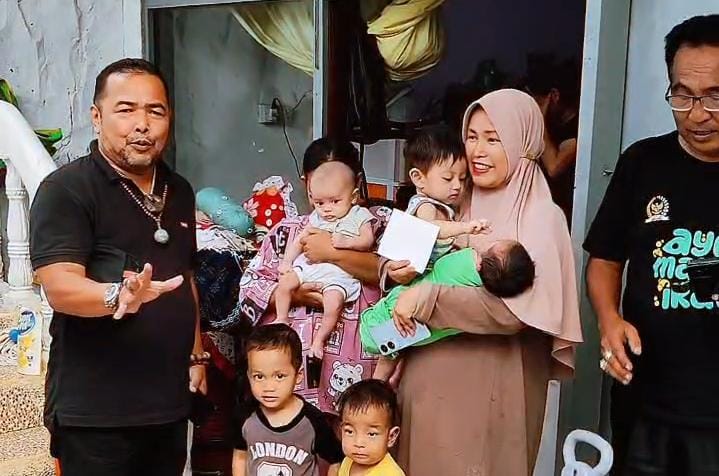 aksi-tim-peduli-banjir-bandang-sumbar-selamatkan-anak-panti-terisolasi-tiga-hari