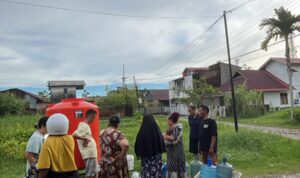 respons-cepat-injourney-airports-bim:-air-bersih-dan-logistik-disalurkan-ke-warga-terdampak