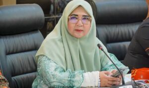 ajak-warga-panjatkan-doa,-nevi-zuairina-minta-banjir-longsor-di-sumatra-ditetapkan-sebagai-bencana-alam-nasional ajak-warga-panjatkan-doa,-nevi-zuairina-minta-banjir-longsor-di-sumatra-ditetapkan-sebagai-bencana-alam-nasional