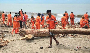 dlh-padang -segera-tuntaskan-penanganan-sampah-pascabencana-dalam-9-hari dlh-padang -segera-tuntaskan-penanganan-sampah-pascabencana-dalam-9-hari