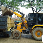 dirikan-posko-di-pauh,-pt-semen-padang-kerahkan-tiga-alat-berat