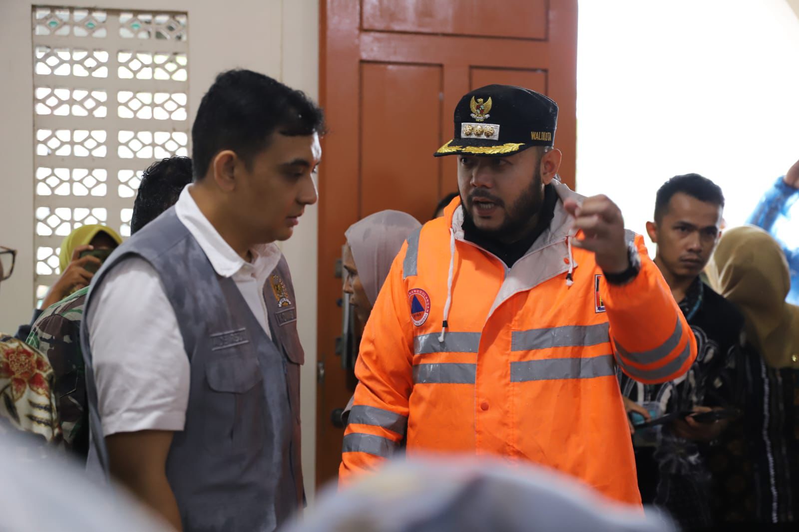 presiden-prabowo-apresiasi-penanganan-bencana-hidrometeorologi-di-kota-padang