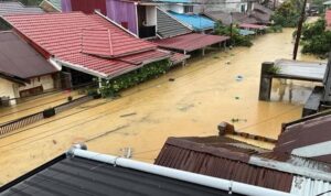 22-sekolah-rusak-akibat-bencana-hidrometeorologi-kota-padang,-total-kerugian-rp6,8-m 22-sekolah-rusak-akibat-bencana-hidrometeorologi-kota-padang,-total-kerugian-rp6,8-m