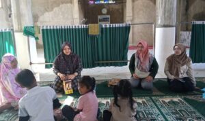 tim-trauma-healing-atasi-traumatik-anak-korban-banjir tim-trauma-healing-atasi-traumatik-anak-korban-banjir