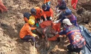 akhir-tragis-di-pincuran-tujuah:-m.-rusdi-ditemukan-setelah-tujuh-hari-tertimbun