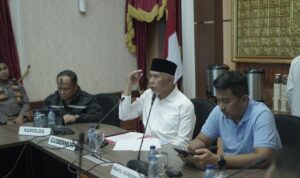 gubernur-puji-kinerja-pln,-pasca-bencana-kelistrikan-sumbar-kembali-menyala-100-persen