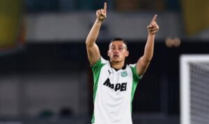 jay-idzes-masuk-daftar-belanja-ac-milan,-tapi-muncul-saingan-yang-tak-terduga!