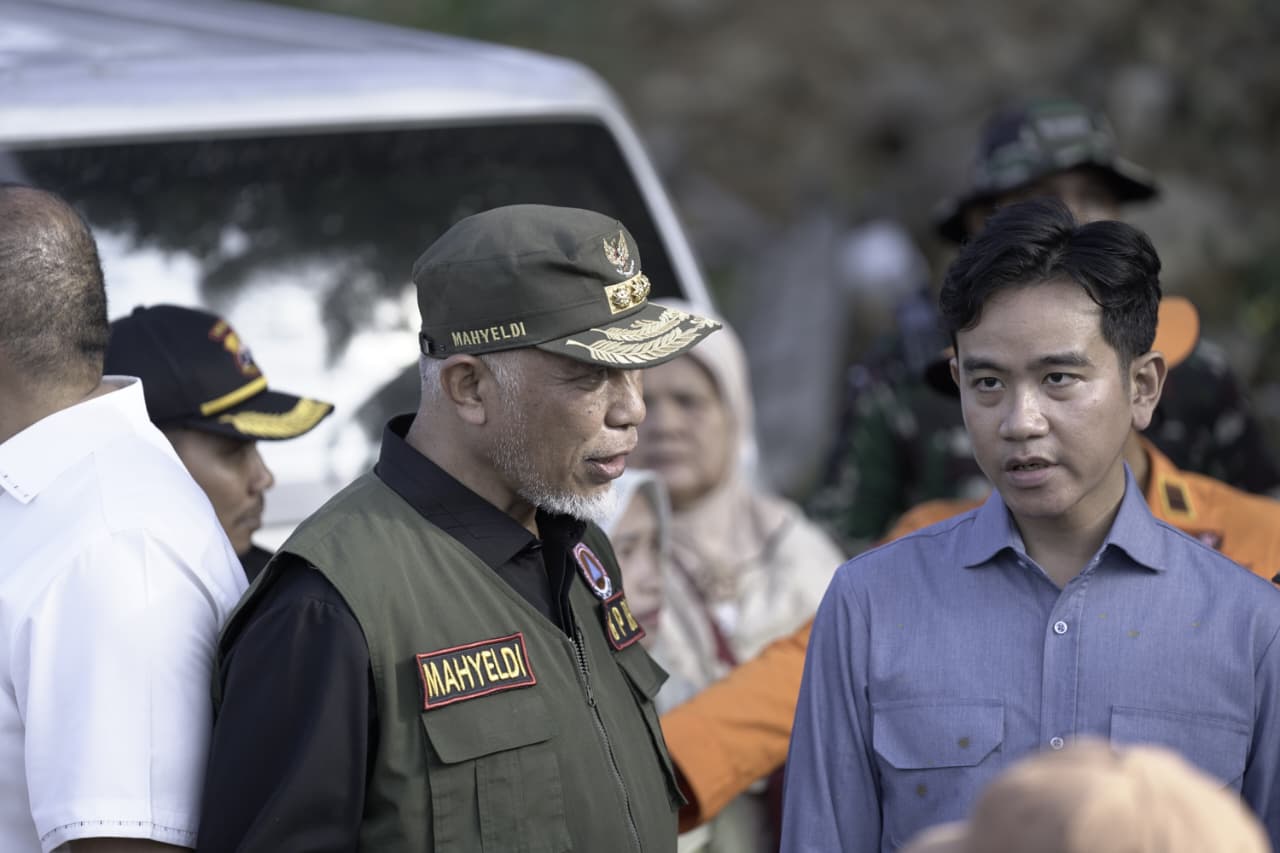 wapres-gibran-tinjau-korban-bencana-di-agam:-pastikan-bantuan-dan-pemulihan-dipercepat wapres-gibran-tinjau-korban-bencana-di-agam:-pastikan-bantuan-dan-pemulihan-dipercepat