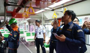 tingkatkan-keselamatan-dan-kenyamanan-perjalanan-ka,-kai-divre-ii-sumbar-laksanakan-ramp-check-kelengkapan-spm tingkatkan-keselamatan-dan-kenyamanan-perjalanan-ka,-kai-divre-ii-sumbar-laksanakan-ramp-check-kelengkapan-spm