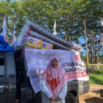 bersama-warga-menata-duka:-hj.-nevi-zuairina-&-sekjen-pks-salurkan-bantuan-dari-potongan-gaji-anggota-dpr-untuk-korban-bencana-sumbar