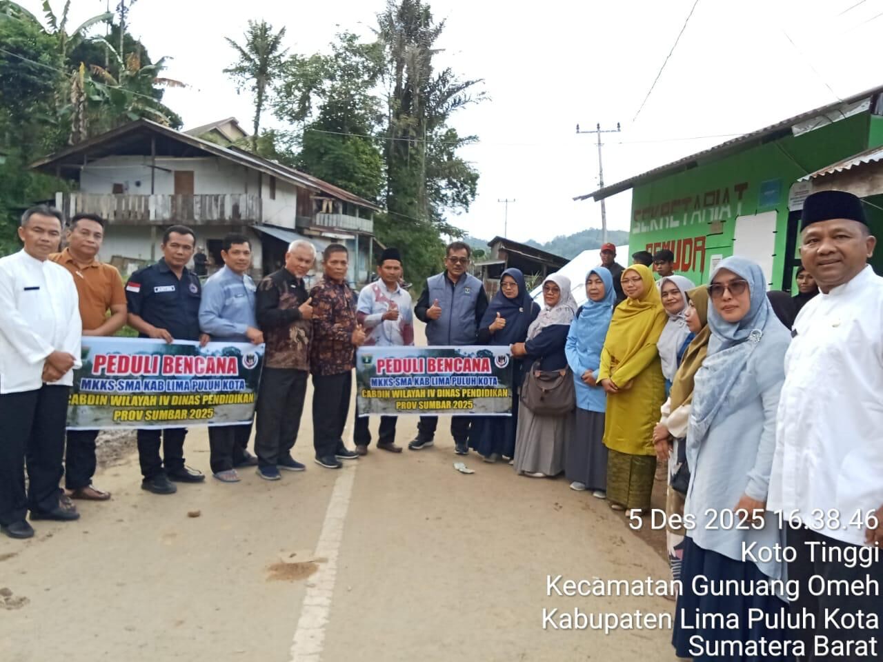mkks-cabdin-wilayah-iv-terus-bergerak-serahkan-bantuan,-kali-ini-ke-gunung-omeh.