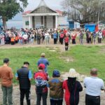 pemkab-solok-kerahkan-asn-dan-pgri-bersihkan-sampah-pasca-banjir-di-danau-singkarak