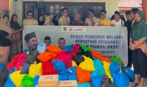 persatuan-keluarga-daerah-pariaman-salurkan-bantuan-1000-paket-sembako-untuk-warga-terdampak-banjir-di-padang-pariaman persatuan-keluarga-daerah-pariaman-salurkan-bantuan-1000-paket-sembako-untuk-warga-terdampak-banjir-di-padang-pariaman