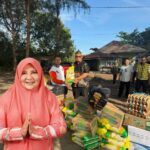 nevi-zuairina-bersama-dprd-pks-pasbar-salurkan-makanan,-pelengkapan-bayi-dan-air-bersih