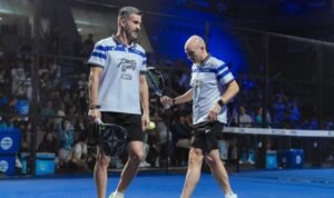 esteban-cambiasso-dan-christian-panucci-main-padel-lawan-raffi-ahmad-desta,-fans-inter-milan-dan-ac-milan-bersorak