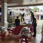 pendistribusian-bantuan-bagi-korban-bencana-di-padang-terus-dilakukan-dari-posko-utama