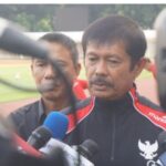 indra-sjafri-sesalkan-lemparan-ke-dalam-yang-berbuah-gol-saat-indonesia-kalah-dari-filipina