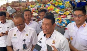 bantuan-banjir-bandang-sumbar-dari-kemenimipas-mendarat-di-teluk-bayur