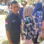 nurul-afif-bantu-warga-pandam-yang-terisolasi-bencana