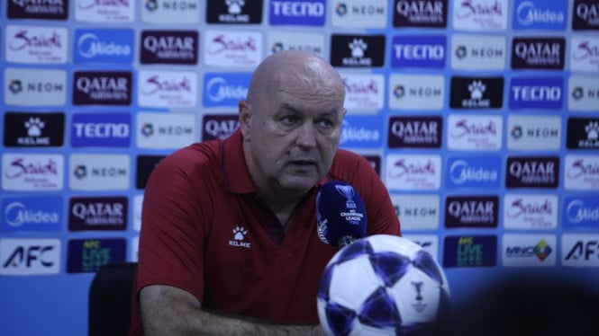 terpopuler:-kata-bojan-hodak-usai-persib-pecundangi-bangkok-united,-alasan-john-heitinga-tolak-latih-timnas-indonesia