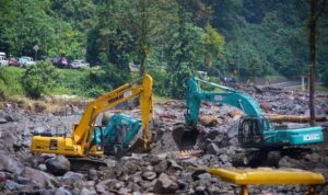 pemkab-tanah-datar-usulkan-pembangunan-huntara-bagi-552-kk