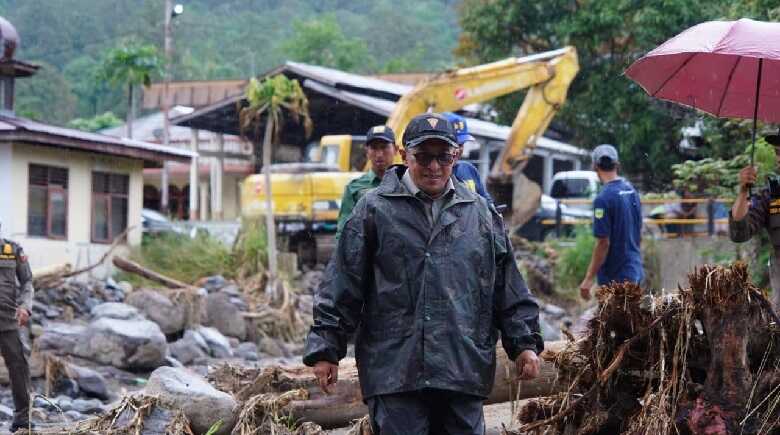 bupati-tanah-datar-kembali-turunkan-alat-berat-untuk-normalisasi-sungai-di-malalo