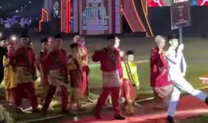 dalam-mtq-ke-41-sumbar,-kafilah-bukittinggi-turun-dengan-69-orang dalam-mtq-ke-41-sumbar,-kafilah-bukittinggi-turun-dengan-69-orang