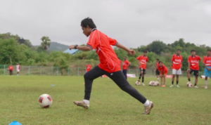 festival-sepakbola-rakyat-di-labuan-bajo-tuntas,-evan-dimas-harap-muncul-penerus-marselino-dan-yabes-roni