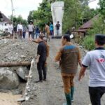 deputi-kemenko-bidang-infrastruktur-tinjau-kerusakan-infrastruktur-di-agam