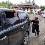 jembatan-darurat-jorong-bancah-–-nagari-sungai-batang-sudah-dapat-dilalui-kendaraan