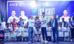 walikota-payakumbuh-zulmaeta-menutup-kompetisi-liga-askot-pssi-payakumbuh-2025