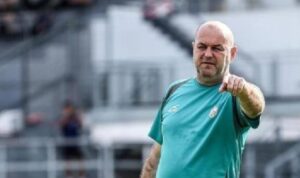 hodak-andalkan-magis-bobotoh,-persib-wajib-menang-di-gbla-lawan-bhayangkara-fc