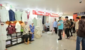 mahyeldi-ingatkan-pedagang-pasar-ateh-jaga-hospitality-kebersihan