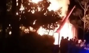 pesta-pernikahan-di-tanah-datar-berubah-duka-api-lahap-rumah-dan-tenda