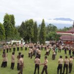 Kapolres Lantik dan Bina Anggota Saka Bhayangkara Tanah Datar
