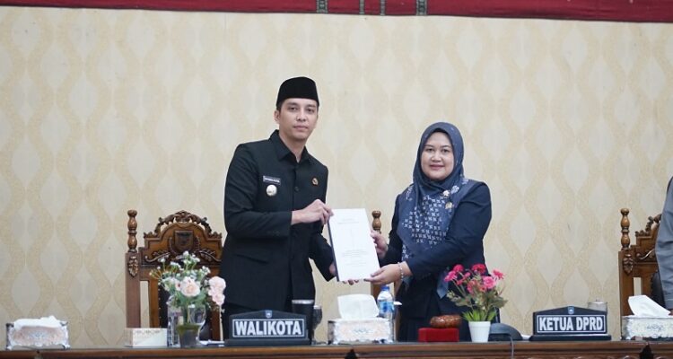 DPRD Sawahlunto Sampaikan Rekomendasi, Pemkot Evaluasi Kinerja 2025