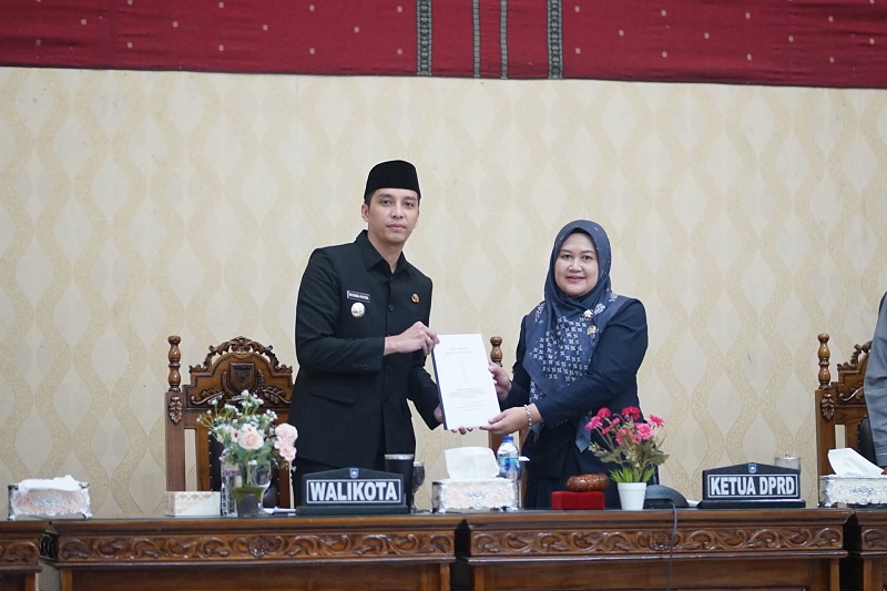 DPRD Sawahlunto Sampaikan Rekomendasi, Pemkot Evaluasi Kinerja 2025