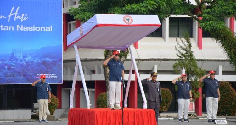 PT Semen Padang Rayakan Harkitnas, Ajak Karyawan Maju Bersama