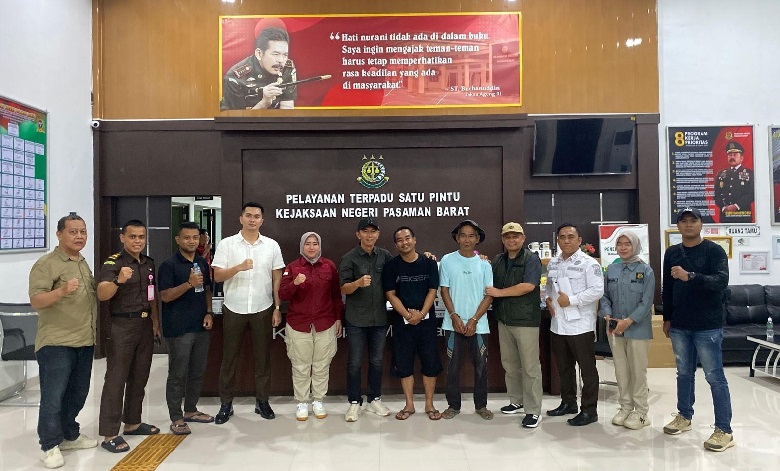 Kejati Sumbar Tangkap Dua Buronan, Langsung Eksekusi Putusan
