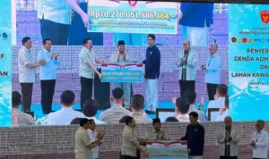 kejagung-serahkan-rp10-triliun-hasil-denda-hutan-di-depan-prabowo