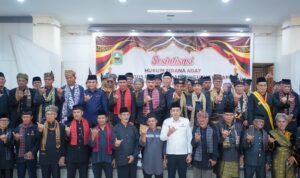Bupati Solok Tekankan Adat Jaga Harmoni dan Ketertiban Sosial