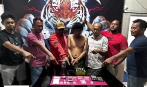 Tim Macan Pelangai Ringkus Mantan Guru PPPK Saat Nyabu Tim Macan Pelangai Ringkus Mantan Guru PPPK Saat Nyabu