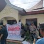 Sempat Ricuh, Aksi Demo Gerakan 6 Suku di Kantor KAN Lubuk Kilangan Berakhir Damai