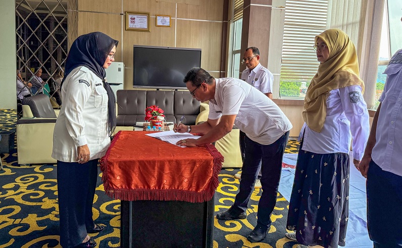 dinas-kominfo-kabupaten-solok-gelar-sertijab-sekretaris-dan-kepala-bidang-pkp