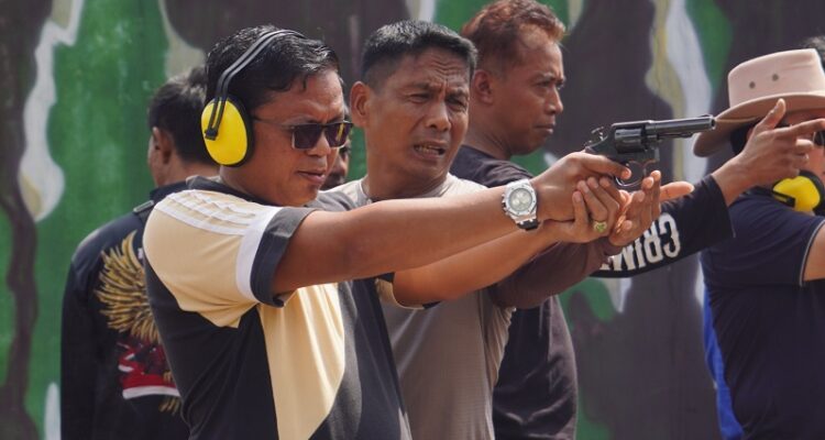 desingan-peluru-di-hut-bhayangkara-ke-80