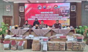 setengah-ton-lebih-ganja-disita,-polda-sumbar-ungkap-705-kasus-narkoba-di-semester-i-2026