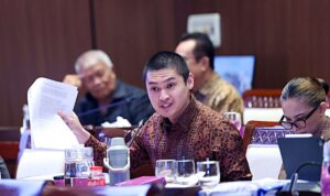 Rizki Soroti Keterbukaan Platform Digital dan Anggaran KI Pusat Rizki Soroti Keterbukaan Platform Digital dan Anggaran KI Pusat