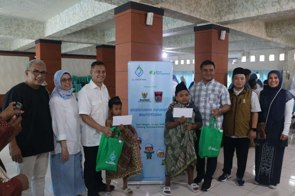 Yayasan Al-Maghfirah BPJS Ketenagakerjaan Gelar Khitanan Massal Gratis 100 Anak di Padang
